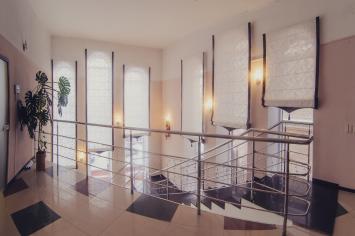 Римские в офисе