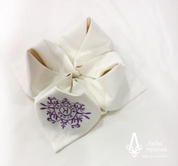 Подарочный комплект для молодожёнов с вышивкой