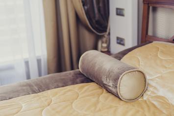 украшение кровати