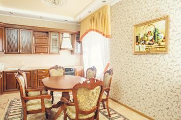 Занавеска на кухню