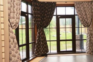 Холл в гостиной